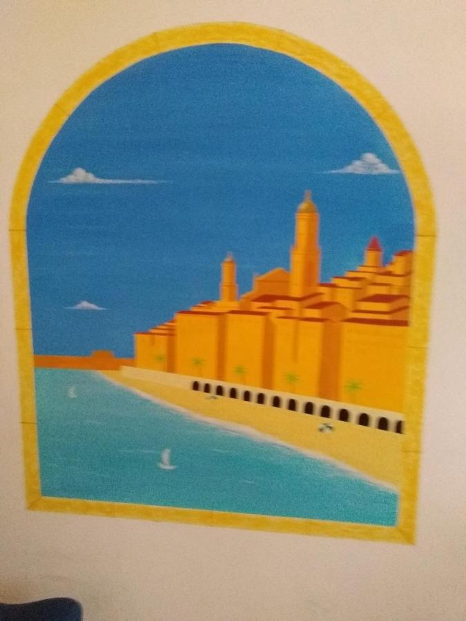 2 Pieces Idealement Placee Dans Le Centre Menton Exterior foto